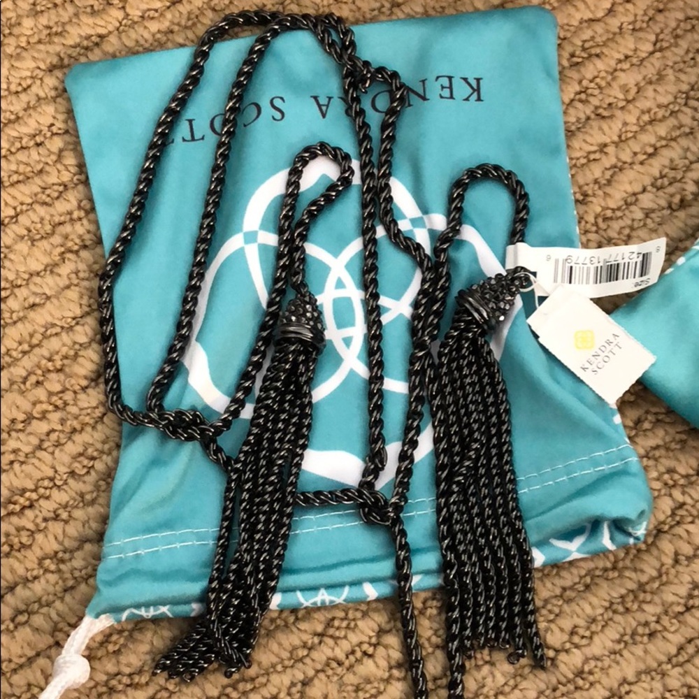 Kendra Scott jake necklace